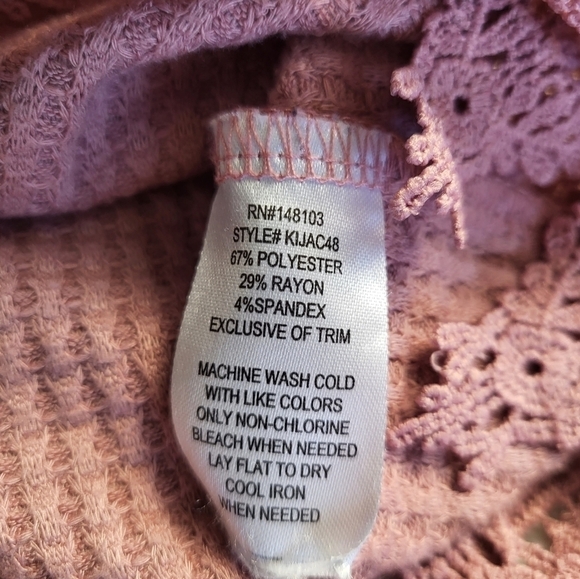 Teint Pink Textured Sweater with Crochet Bottom Women's Size XL - Picture 9 of 9